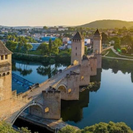 Lotapart T2 Centre Ville Classe 3 Etoiles Cahors Exterior foto